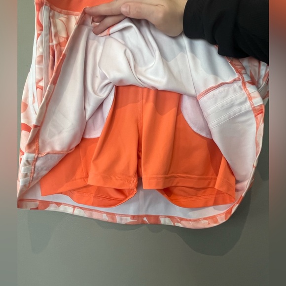 Adidas exclusive “our fairway floral collection” performance skort & top - Picture 14 of 15